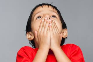 Varför vissa barn lider av dålig andedräkt